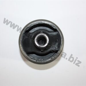 SELEN PRED. OSOVINE FORD / MAZDA POZADI//