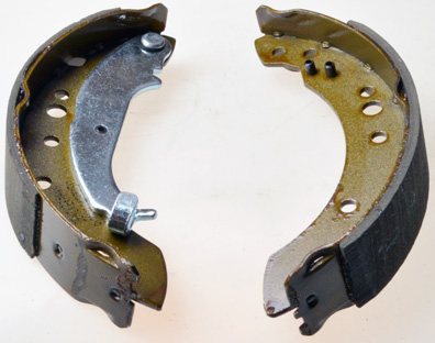 PAKNE MITSUBISHI COLT VI SMART  FORFOUR 04-12 denckermann